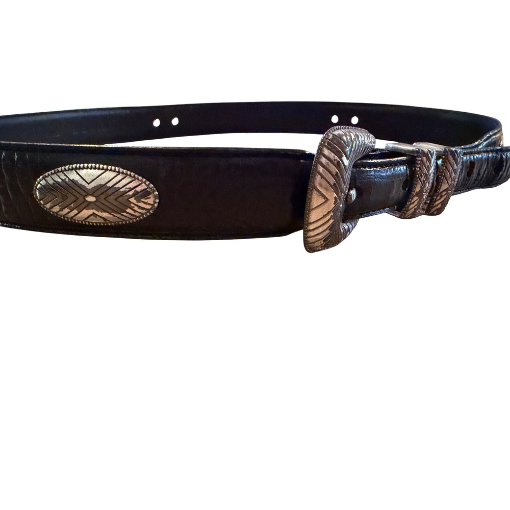 Roundtree & Yorke Black Leather Western Concho Belt Silver Tone Buckle 44